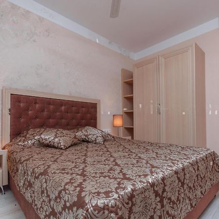Aparthotel Monte Carlo Słoneczny Brzeg Zewnętrze zdjęcie