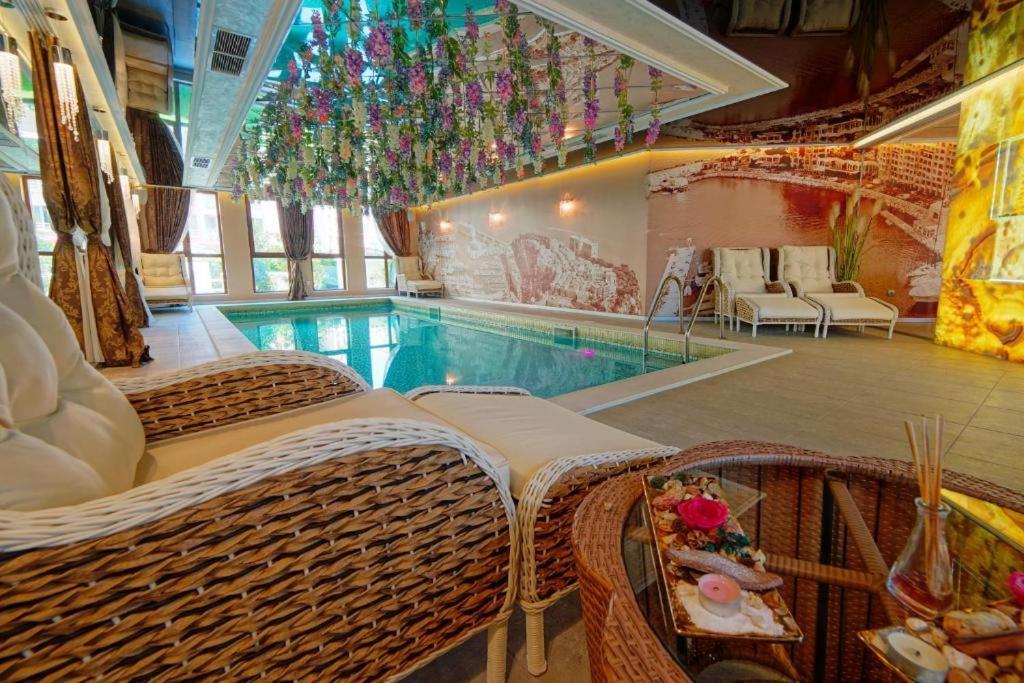 Aparthotel Monte Carlo Słoneczny Brzeg Zewnętrze zdjęcie