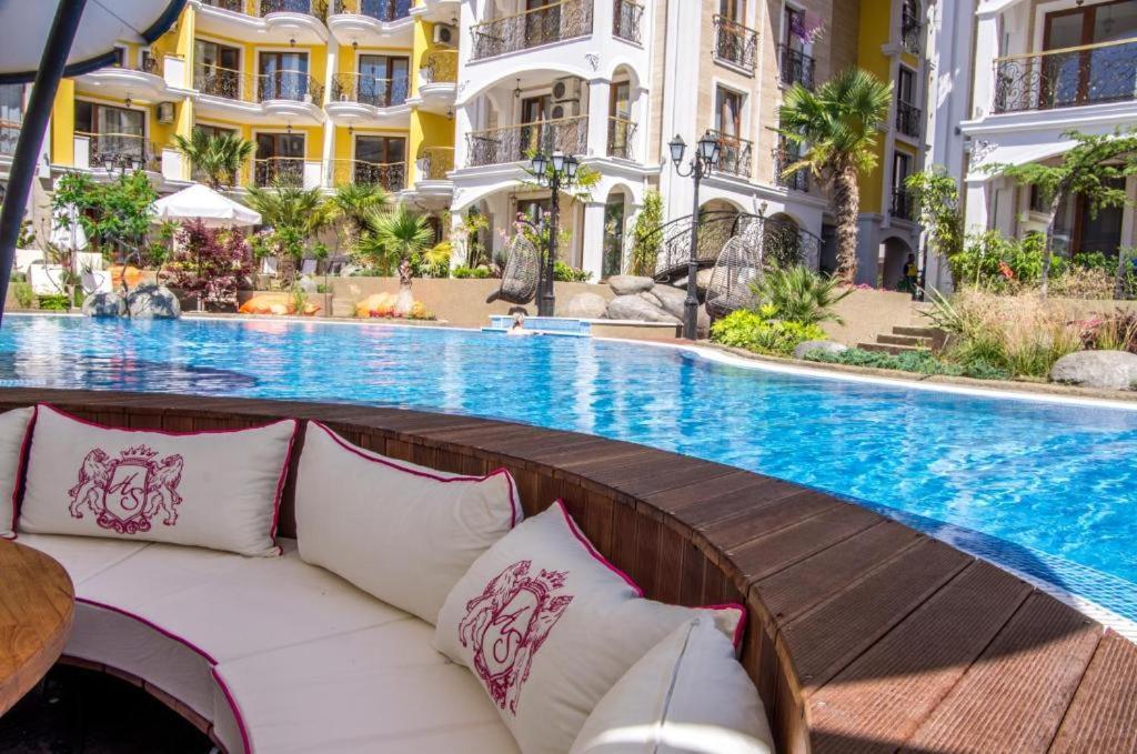 Aparthotel Monte Carlo Słoneczny Brzeg Zewnętrze zdjęcie