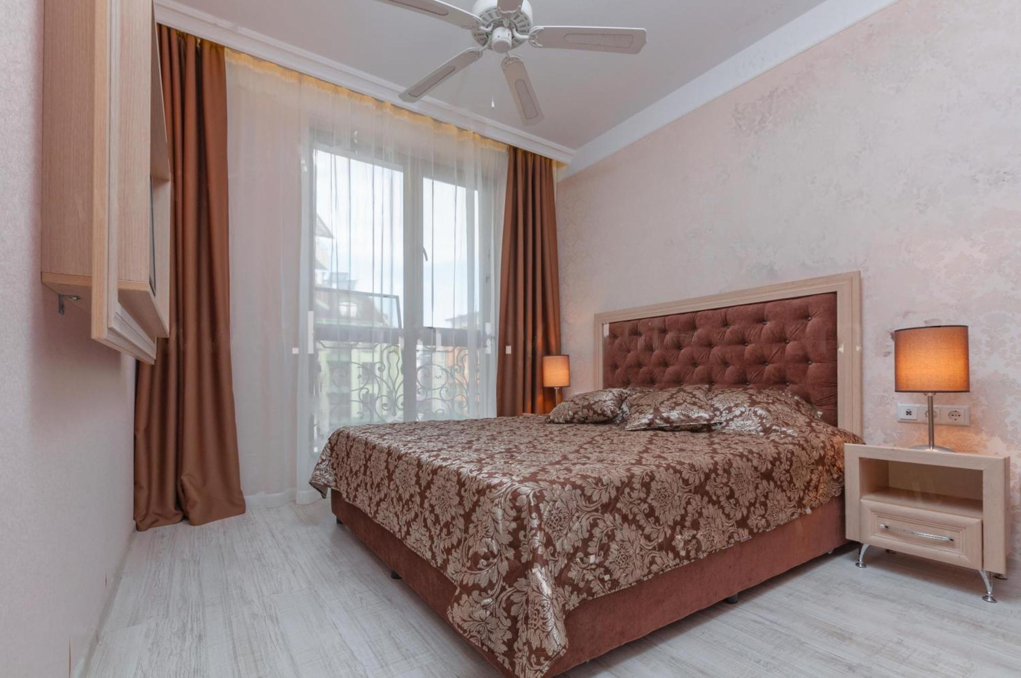 Aparthotel Monte Carlo Słoneczny Brzeg Zewnętrze zdjęcie